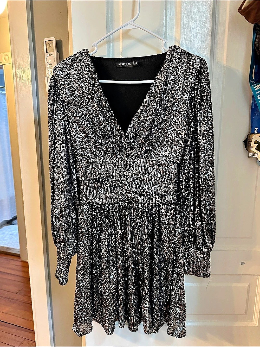 Nasty Gal Sequin Mini Dress in Black & Silver Size 2 Like New